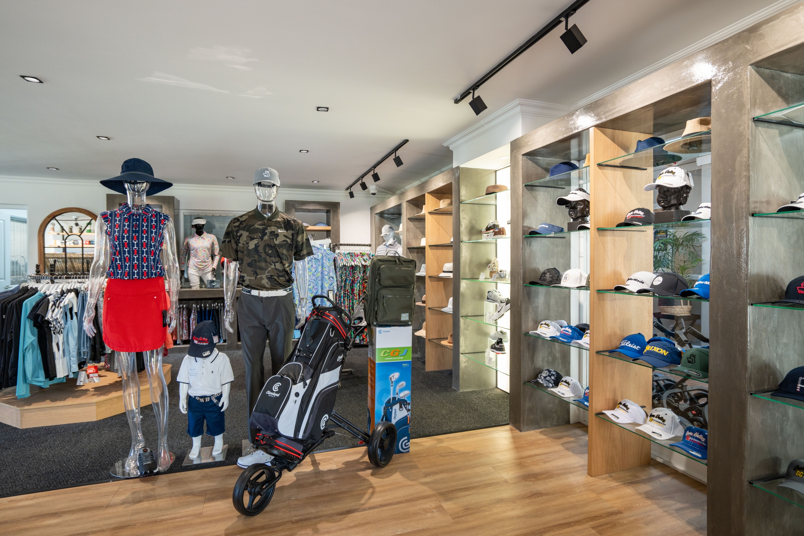 Goose Valley Pro Shop August 2023 ©Mark Sampson
